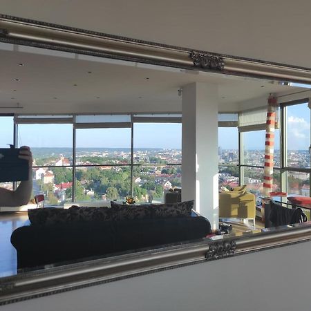 Luxury Apartment In Skyscraper Βίλνιους Εξωτερικό φωτογραφία