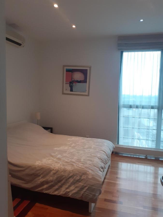 Luxury Apartment In Skyscraper Βίλνιους Εξωτερικό φωτογραφία