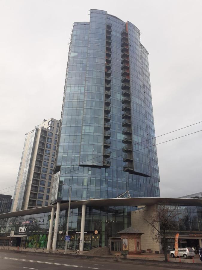 Luxury Apartment In Skyscraper Βίλνιους Εξωτερικό φωτογραφία