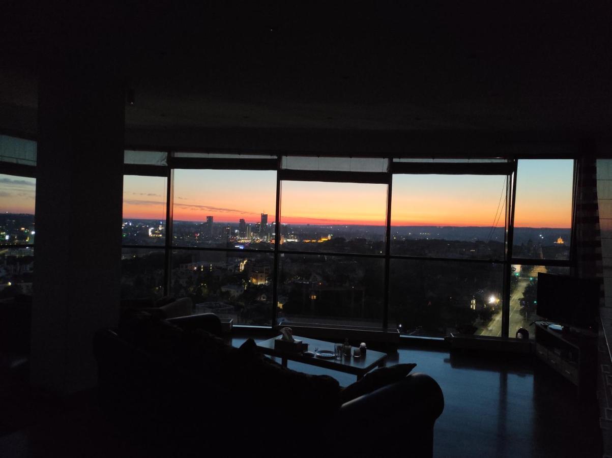 Luxury Apartment In Skyscraper Βίλνιους Εξωτερικό φωτογραφία