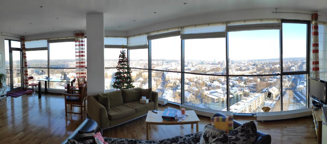 Luxury Apartment In Skyscraper Βίλνιους Εξωτερικό φωτογραφία
